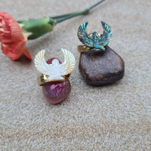 Load image into Gallery viewer, Mini Shell Isis Ring