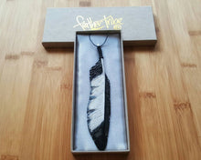 Load image into Gallery viewer, Magpie Feather Necklace - FeatherTribe