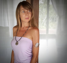 Load image into Gallery viewer, Tube Torus Armband - FeatherTribe