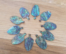 Load image into Gallery viewer, WHOLESALE 10 x Mini Abalone Eagle Down Feather Necklace - FeatherTribe