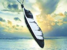 Load image into Gallery viewer, Magpie Feather Necklace - FeatherTribe