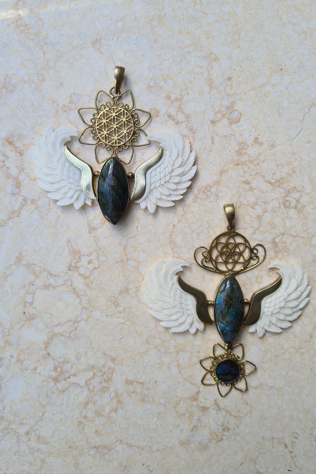 LargeAngelWingPendant - Labradorite Group