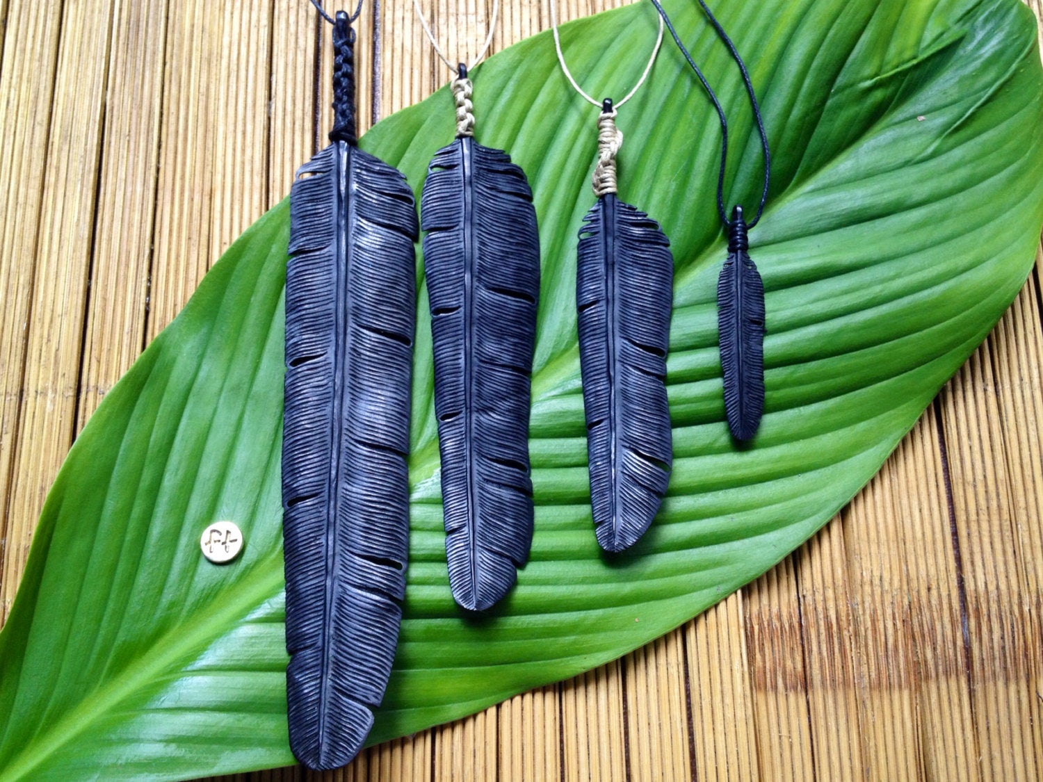 Medium Horn Flight Feather Necklace - FeatherTribe