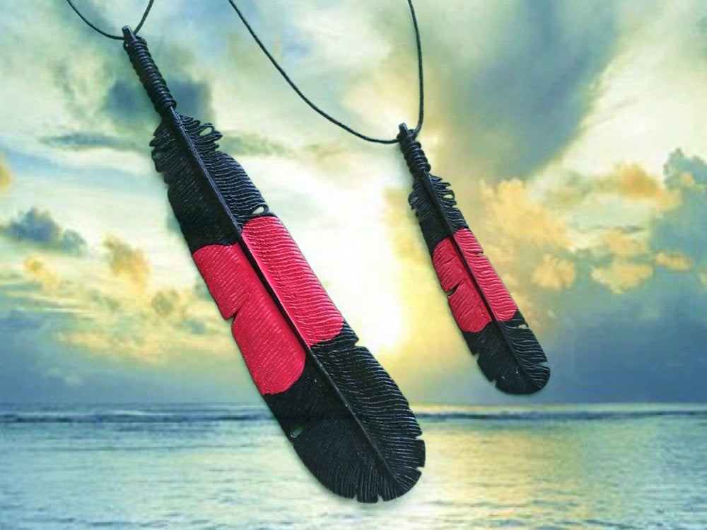 Male Red Tailed Black Cockatoo Feather Necklace – FeatherTribe 